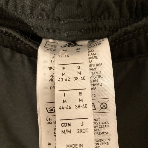 Adidas workout shorts - Picture 3 of 6